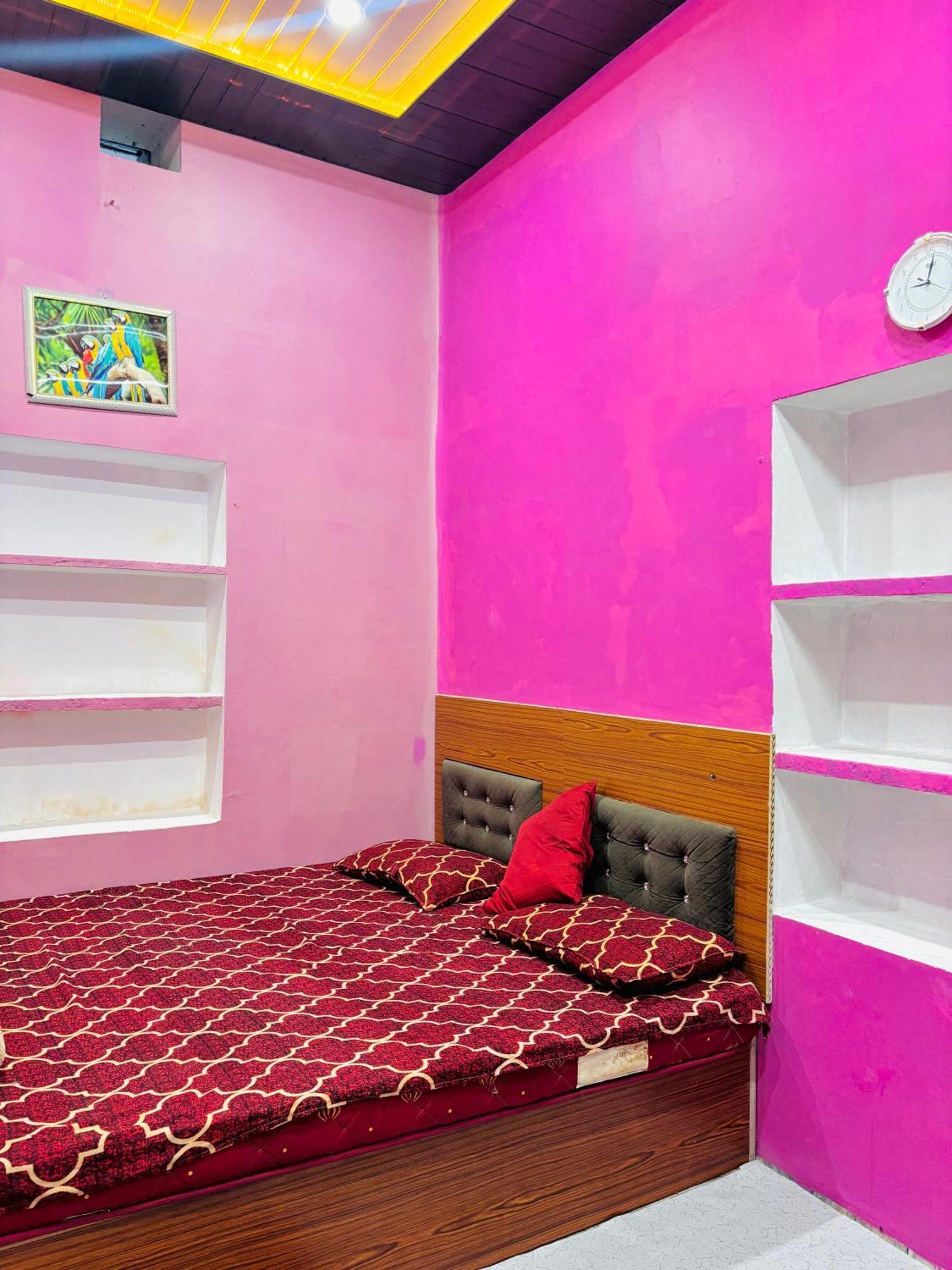 Shivalay Paying Guest House Varanasi Eksteriør billede