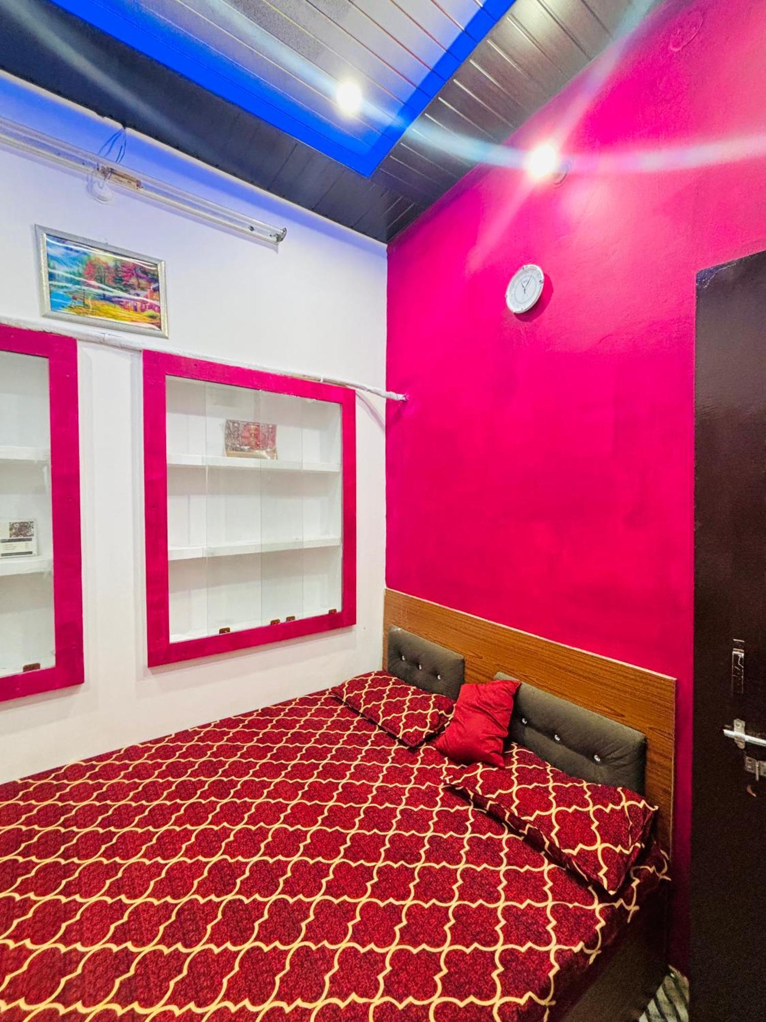 Shivalay Paying Guest House Varanasi Eksteriør billede