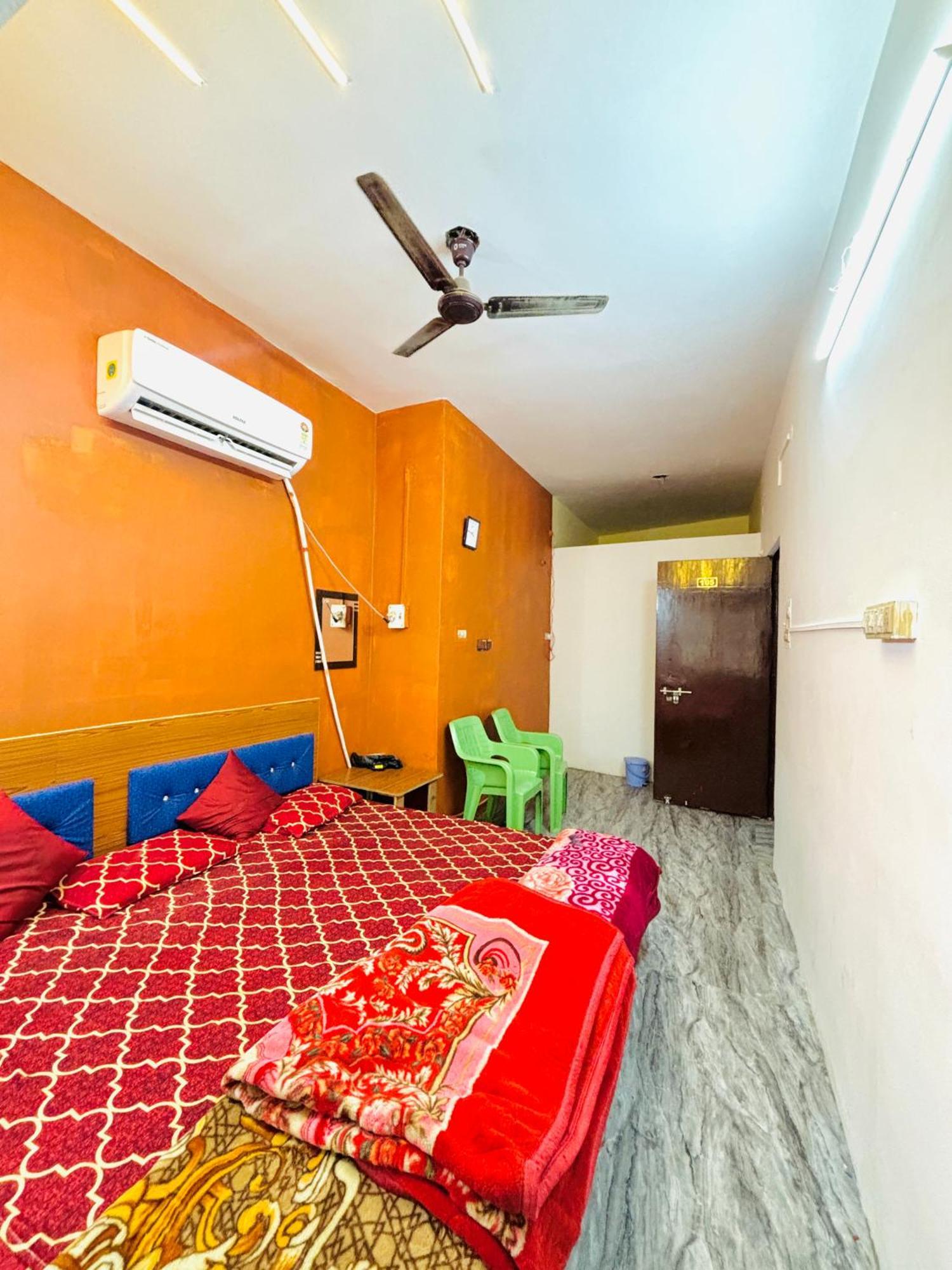 Shivalay Paying Guest House Varanasi Eksteriør billede