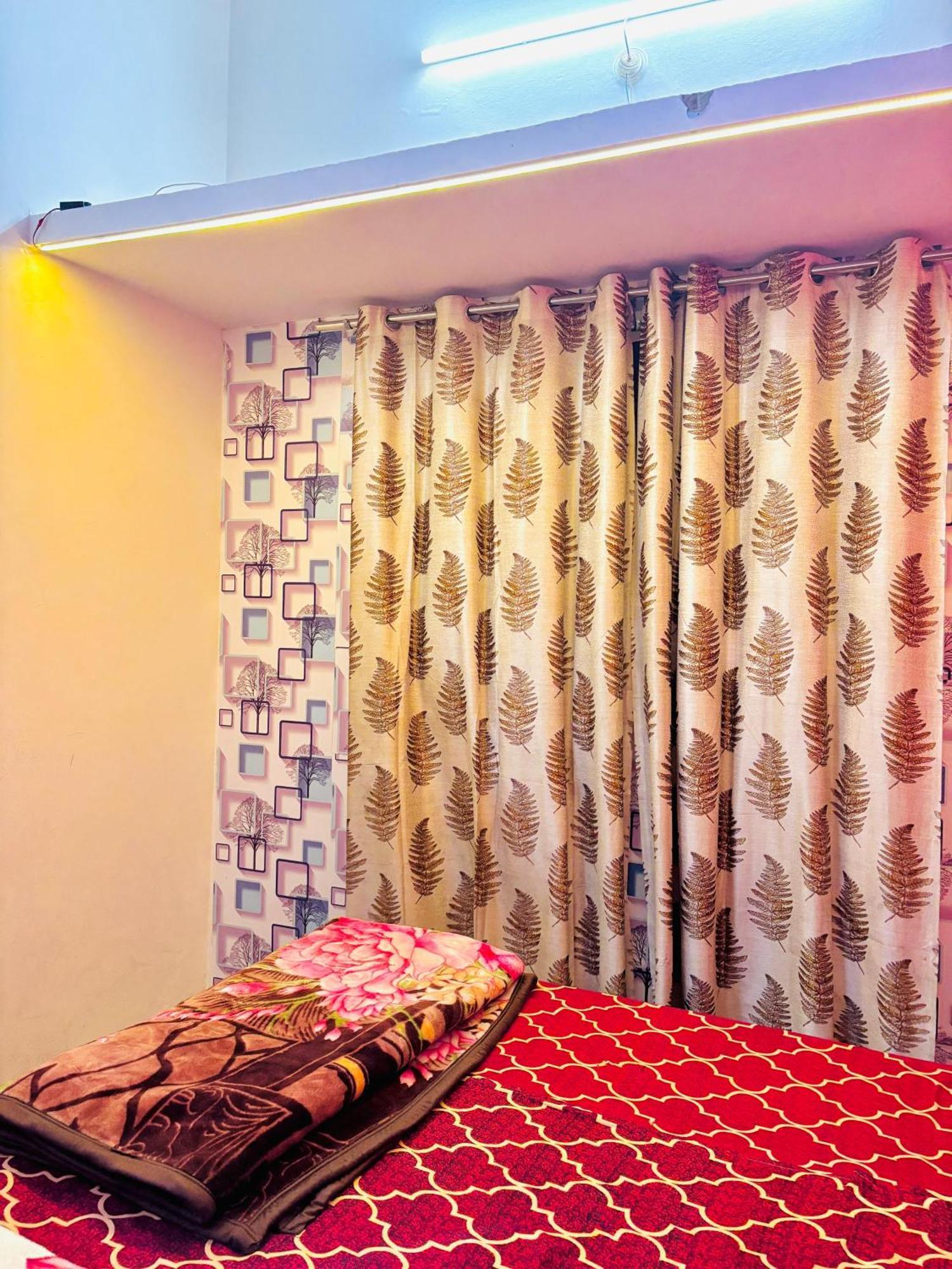 Shivalay Paying Guest House Varanasi Eksteriør billede